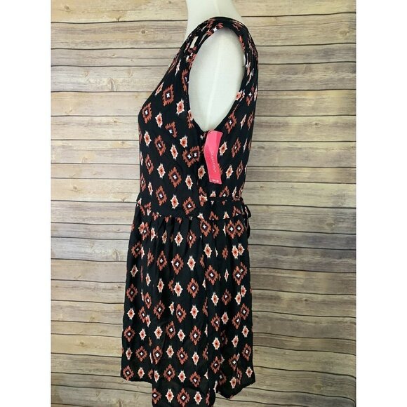 Xhiliration NWT Womens M Dress Tie Back Shoulder Cut Outs Ikat Print Boho - Picture 4 of 9